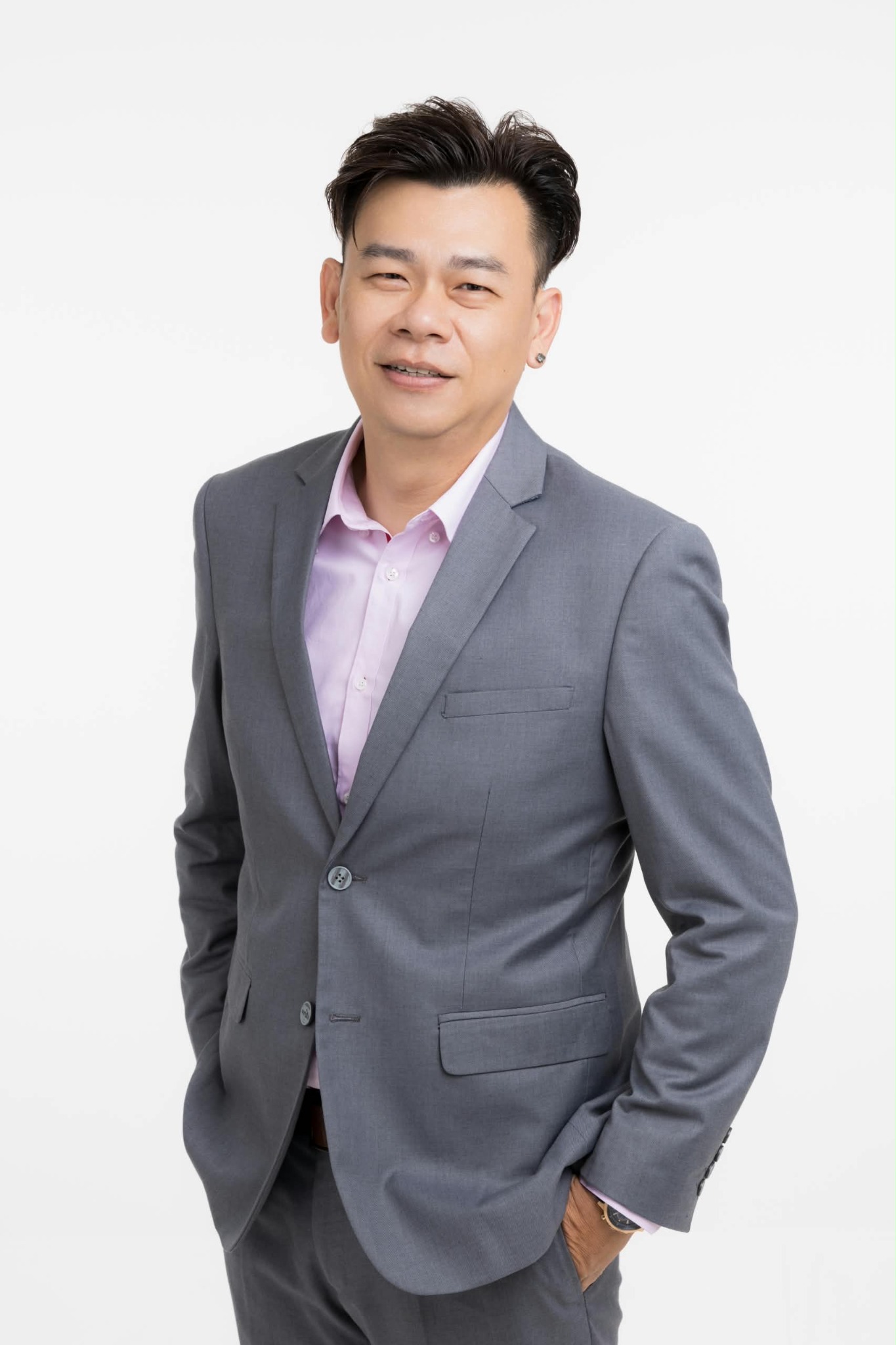 Vernan Loh, real estate agent with Bornion Realty